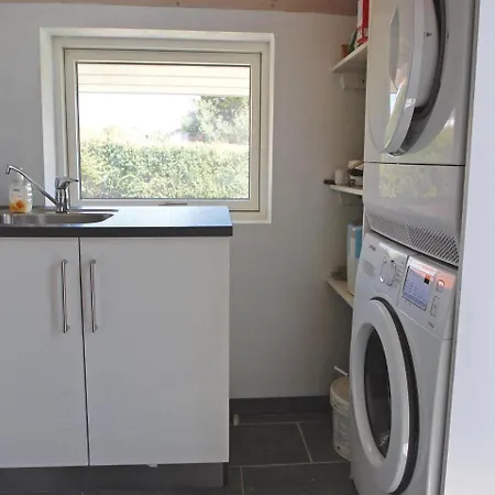 Ferienhaus Three-bedroom Holiday In Hejls