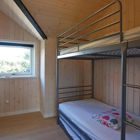 Three-bedroom Holiday In Ferienhaus