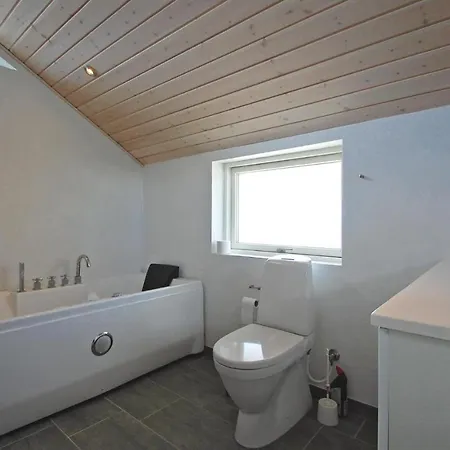 Ferienhaus Three-bedroom Holiday In